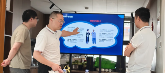 1753777158162562.png 1.png